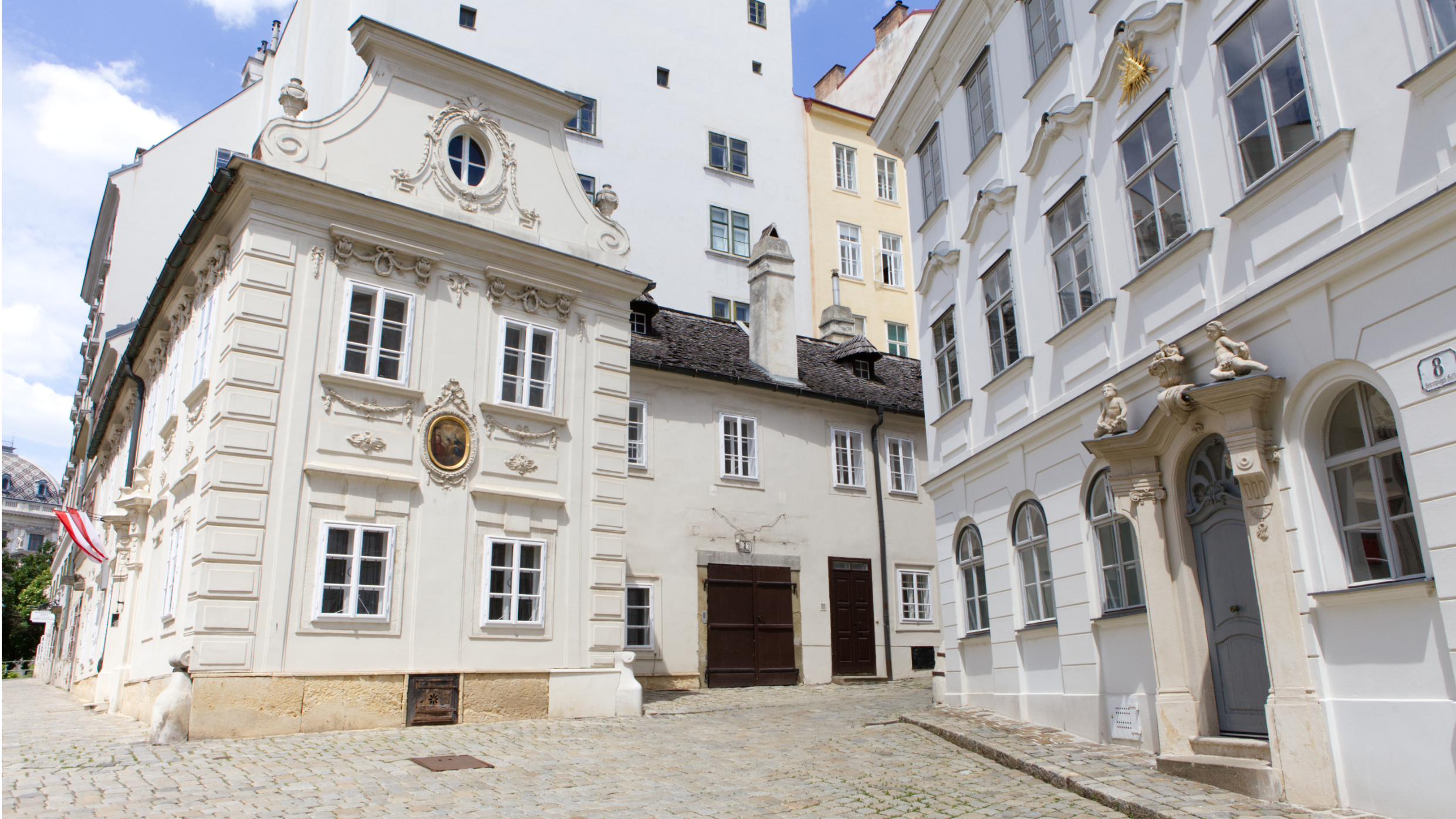 Historische Häuserzeile aus dem 17. Jahrhundert auf der Mölker Bastei in Wien.