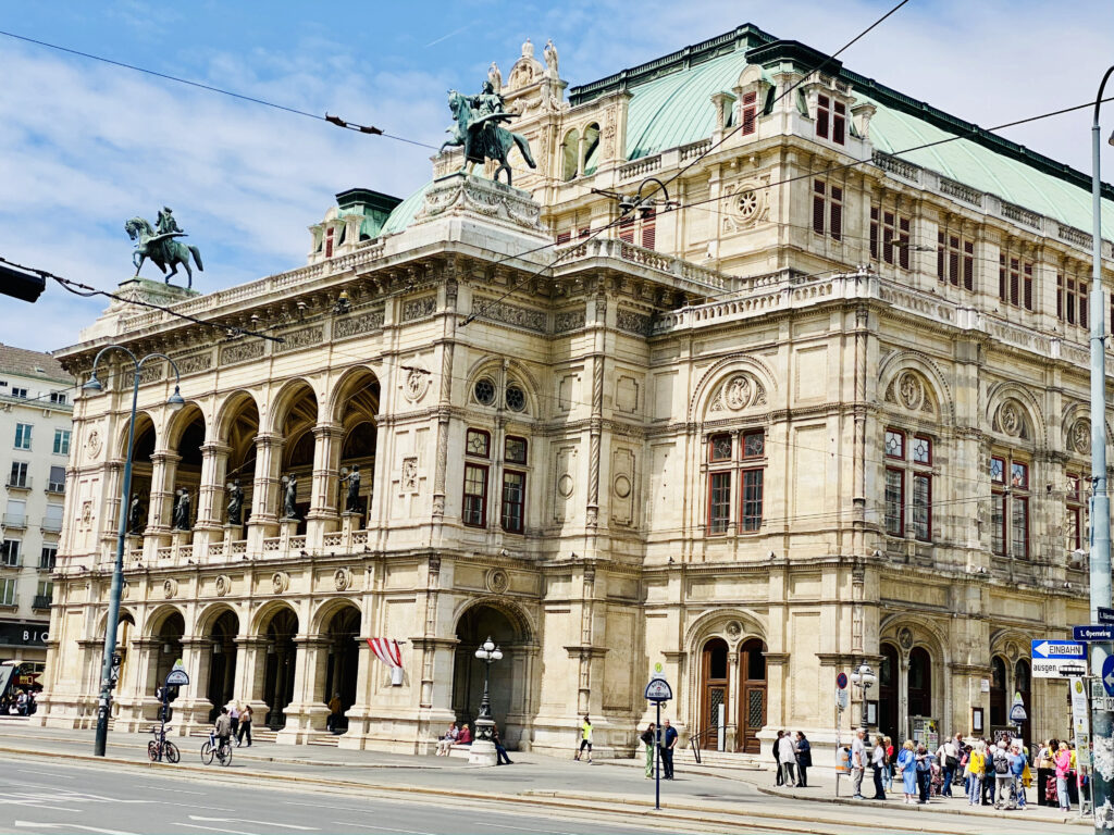FILMED-ON-LOCATION-Staatsoper-1 The front of the Vienna State Opera.